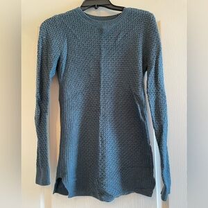 LOFT Women's Teal V-Neck Sweater